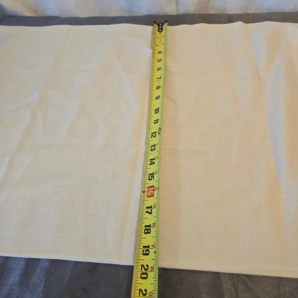 Vtg Pequot Pillowcases‎ Standard Size Crochet Trim Set of 2 No Iron Muslin